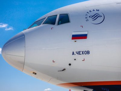 La mayor aerolínea rusa suspende todos sus vuelos a Europa