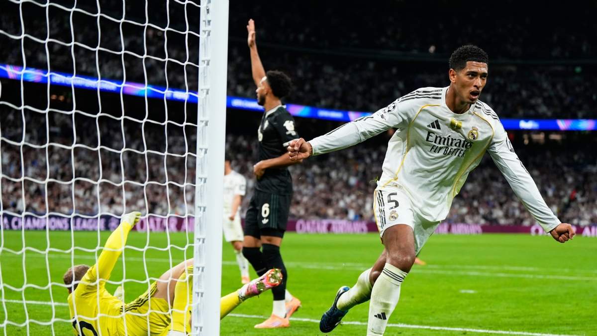 Jude Bellingham celebra tras anotar un gol para Real Madrid