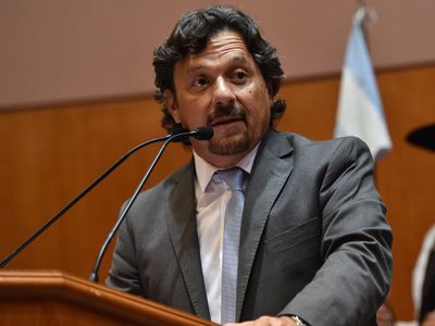 Gustavo Sáenz confirmó que Salta cobrará la atención médica a extranjeros no residentes