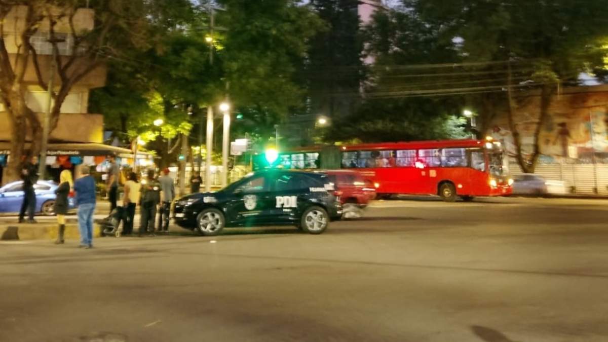 Policía en la zona