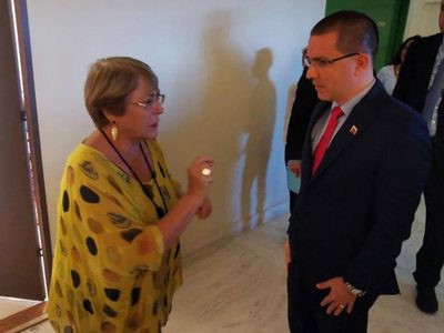 El gobierno de Venezuela, "dispuesto al diálogo" con Colombia: Arreaza