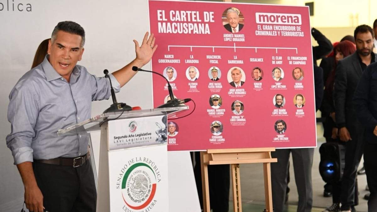 Alejandro Cárdenas, líder nacional del PRI, en el Senado de la República