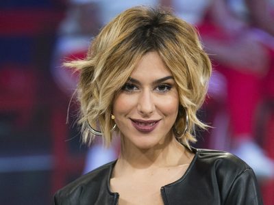 Bea Retamal mostró su nuevo look con un polémico baile al ritmo del enemigo de Adara Molinero