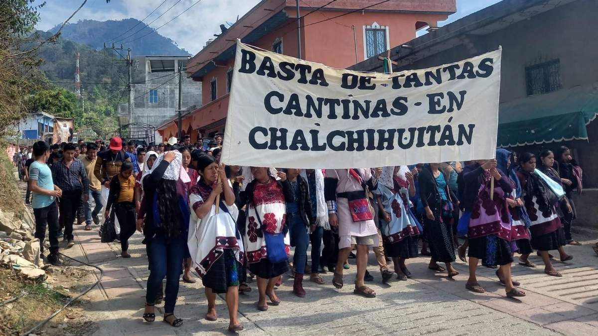 Exigen que cierren las cantinas del municipio tsotsil de Chalchihuitán, en Chiapas