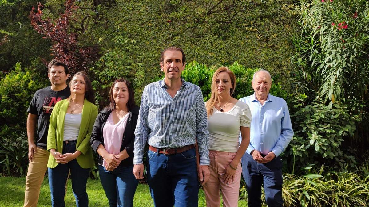 Representantes de Juntos por el Cambio provincial apoyan la candidatura a gobernador de Pablo Cervi. Fuente: (Facebook)