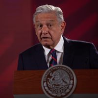 Si condenan a Julian Assange pediré que se desmantele la Estatua de la Libertad: AMLO