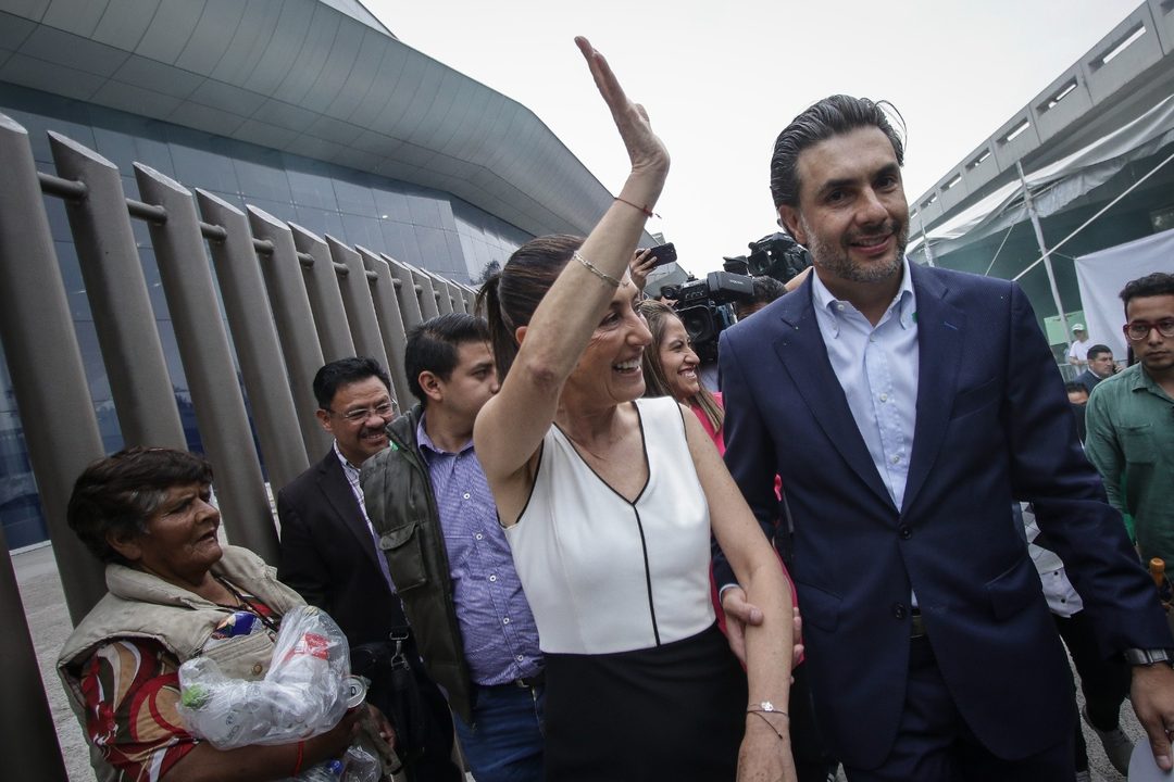CLAUDIA Y SESMA