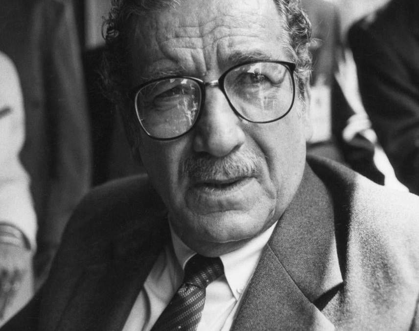 Sabines. Su lenguaje coloquial, más que un estilo