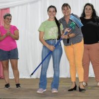 Misiones: entregaron escobas, baldes y escurridores por el Día de la Mujer
