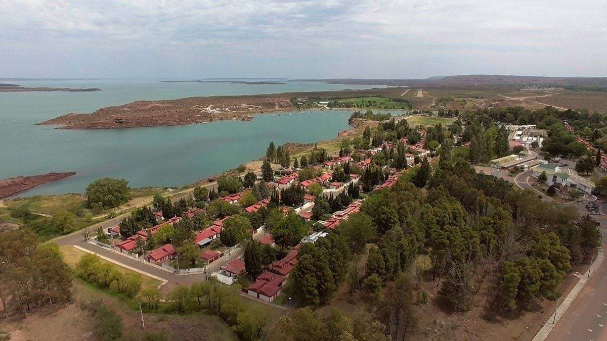 Villa El Chocón. Fuente: (Twitter)