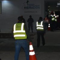 Al menos 80 migrantes aterrizan en Guatemala tras ser expulsados de EU