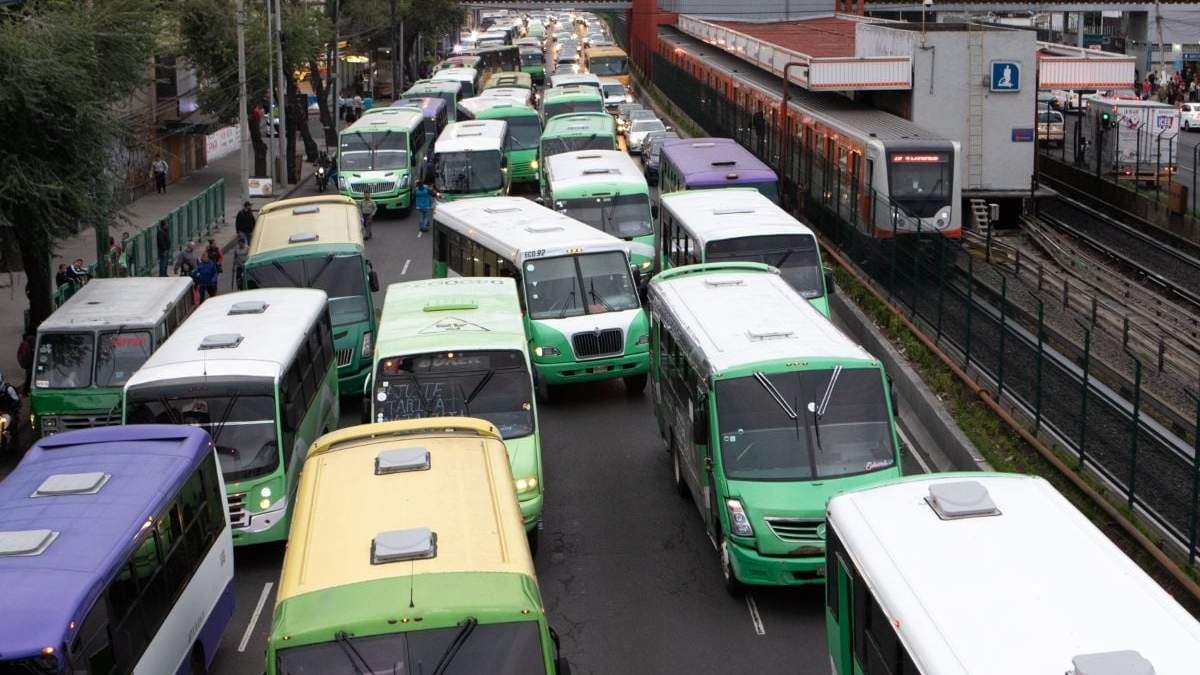 Los transportistas de la CDMX alegan que la tarifa debe ser de 13 pesos