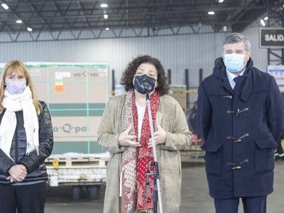 Carla Vizzotti recibió 2,7 millones de dosis de Moderna para vacunas pediátricas