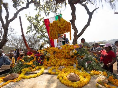 En lo recóndito de la montaña de Guerrero Tláloc aún escucha plegarias (Video)