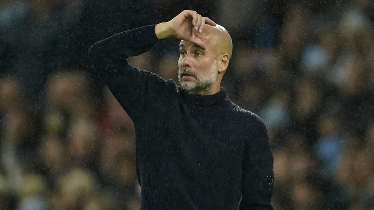 Guardiola responde a cánticos de la afición del Liverpool con gesto polémico tras sumar sexta derrota