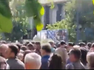 Jardinero apuñaló de muerte a cineasta iraní y a su esposa porque le debía 600 dólares