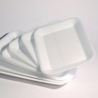 No tires la bandeja de telgopor y creá la corona navideña más chic y elegante para tu deco en estas Fiestas