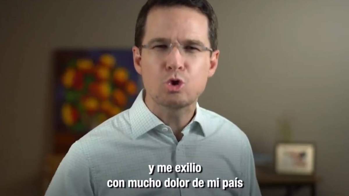 En su video, Anaya dice que se exiliará del país pero dará la cara