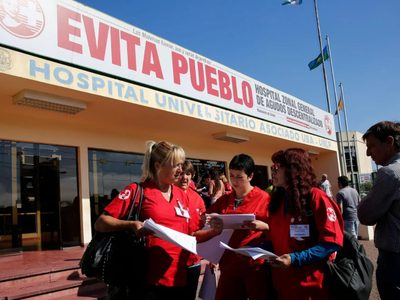 ¿En serio? Tiene coronavirus e hizo una fiesta con 65 personas