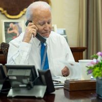 Biden descarta que el covid haya llegado para quedarse y confía en que se abatirá la pandemia