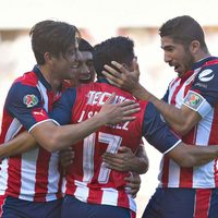 De visita, Chivas le pega 1-0 al Querétaro