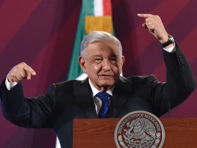 Aprobación del Presupuesto 2024 servirá para combatir pobreza: AMLO