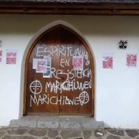 Conflicto Mapuche: atacaron con pintadas una capilla en el Parque Nacional Los Alerces