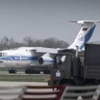 Autoridades rusas hallan restos de avión desaparecido y presumen que sus 28 pasajeros están muertos
