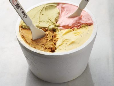 No tires los potes de helado y creá esta maceta vintage con un efecto único, ideal para realzar tus plantas
