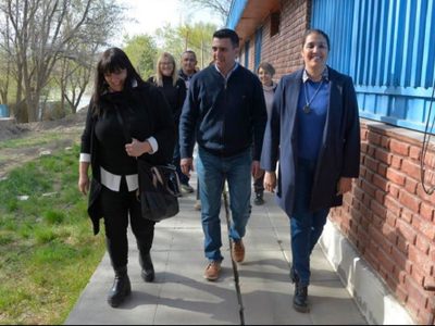 La ministra de Educación de la provincia relevó obras reactivadas en escuelas del norte neuquino