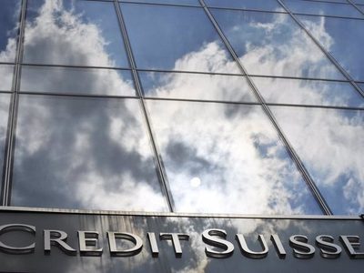 Credit Suisse cae más de 60% y UBS más de 10% tras acuerdo de fusión