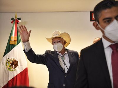 Llega a México nuevo embajador de EU; ofrece trabajar por un mejor sistema migratorio