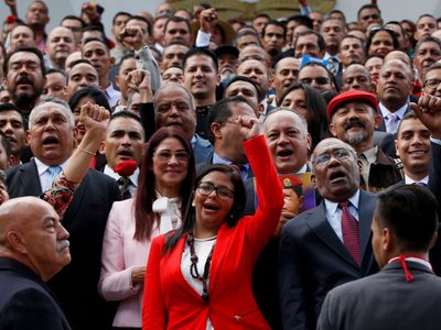 Tribunal de Venezuela exige que Delcy Rodríguez asuma la presidencia ante "ausencia forzosa" de Madu