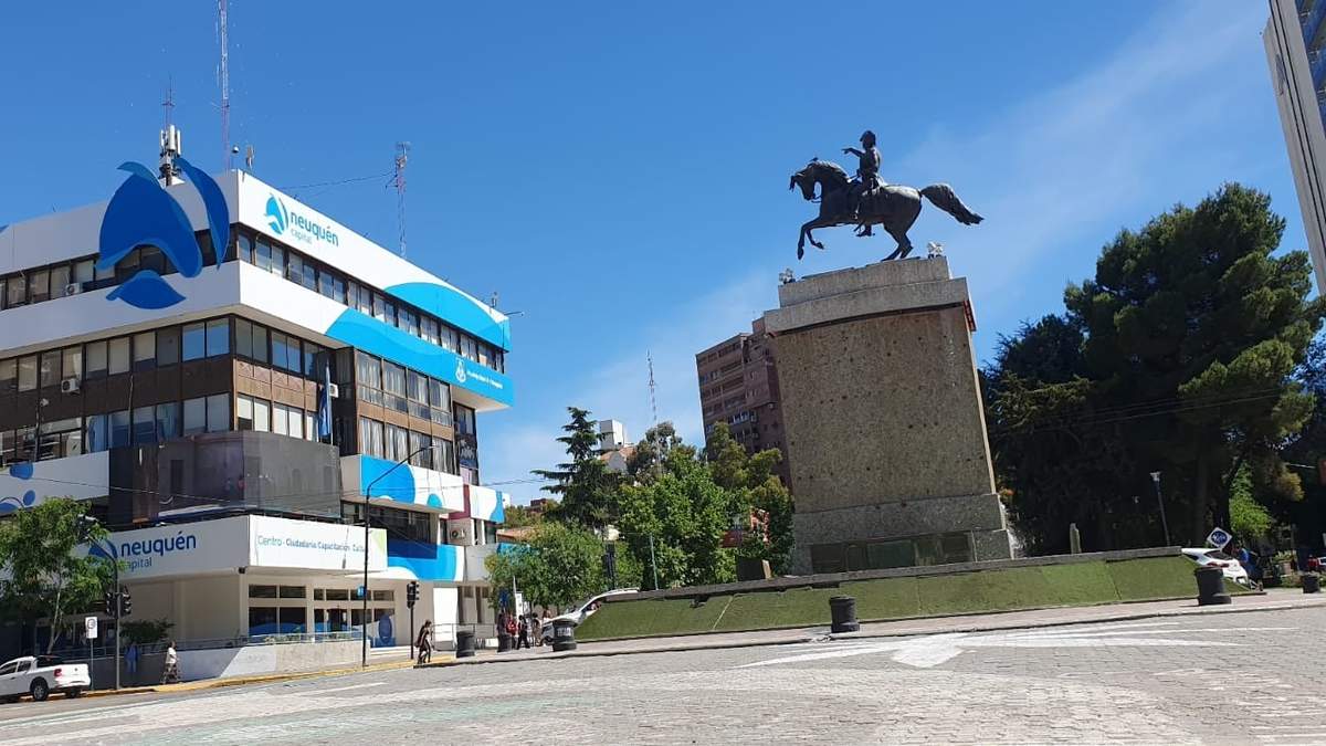 Los servicios se verán modificados por el fin de semana largo. Fuente: (Javier Manzano)