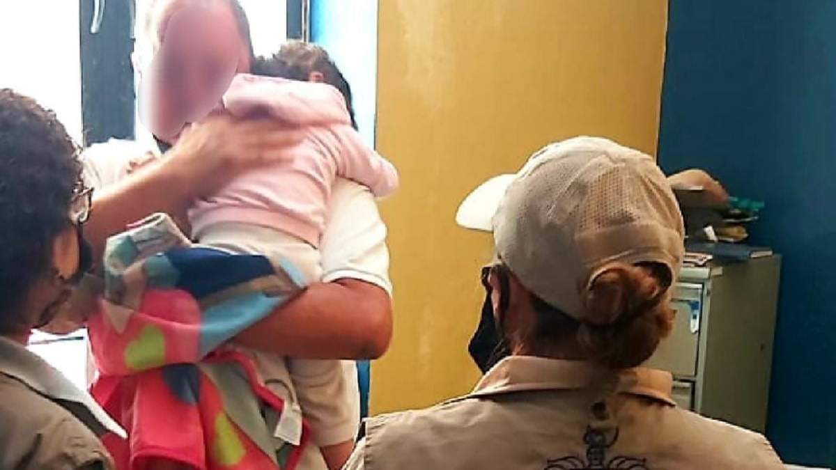 La menor fue resguardada por la policía de La Barca