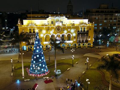 Perú prohibió las fiestas de Navidad y Año Nuevo por miedo a un repunte de la pandemia