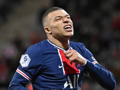 La decisión de Kylian Mbappé que preocupa a todo el PSG