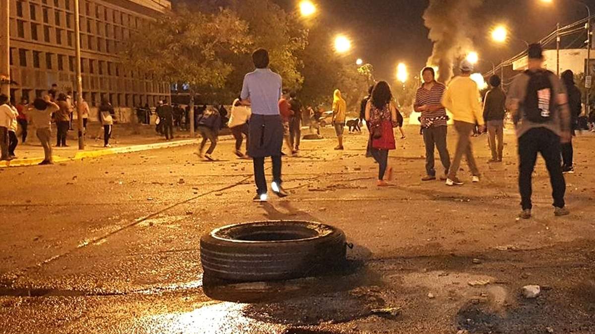 Manifestantes en contra de la minería en Chubut. Fuente: (Twitter)