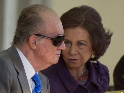 No se quedará atrás: la decisión que tomó la Reina Sofía luego de que su esposo abandonara España