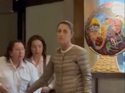“Destructora de México”: así increparon a Sheinbaum en un restaurante de NL (Video)