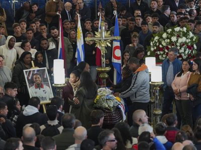 El uruguayo Juan Izquierdo fue papá una semana antes de morir; así fue su emotiva despedida (Videos)