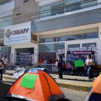 Colectivos de búsqueda protestan en Veracruz; toman instalaciones de la Comisión Estatal de Víctimas