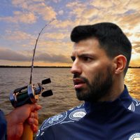 Un paseo bien "argento": Kun Agüero viajó a Corrientes y practicó la pesca deportiva