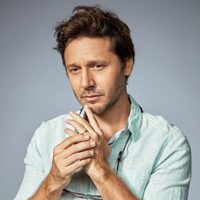 Benjamín Vicuña le dedicó un conmovedor posteo a su padre, que está internado en grave estado