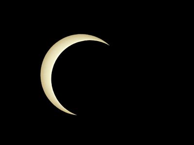 Comienza el eclipse solar del 14 de octubre de 2023