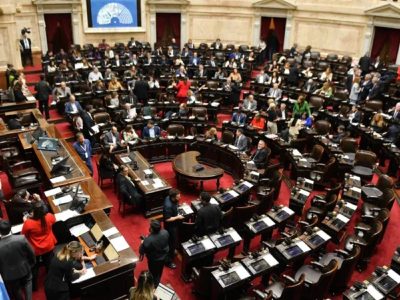Pulseada en el Congreso: el oficialismo logró dar marcha atrás con la ley contra los DNU