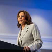 Kamala Harris agradece el apoyo de Biden: "ganaré la nominación presidencial"