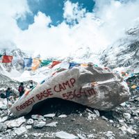 Nepal trasladaría el campamento base del Everest debido al cambio climático y la actividad humana