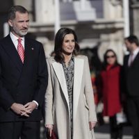 ¡Salida familiar! La reina Letizia y Felipe VI culminan sus vacaciones de la mejor manera. ¡Mirá!