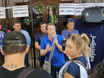 Mañana de movilizaciones en Neuquén: el Frente Gremial aseguró que “está en juego la patria”